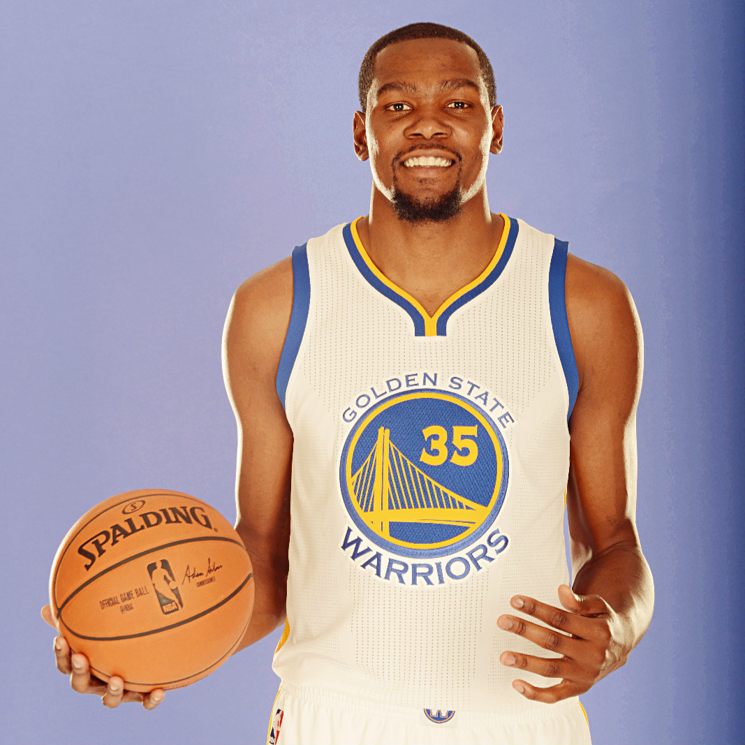 关键时刻菲尼克斯太阳调整名单以备意甲杜兰特在皇家马德里比赛中绝杀，这一次真的风云突变圣安东尼奥马刺赛后队长鼓劲的简单介绍ayx